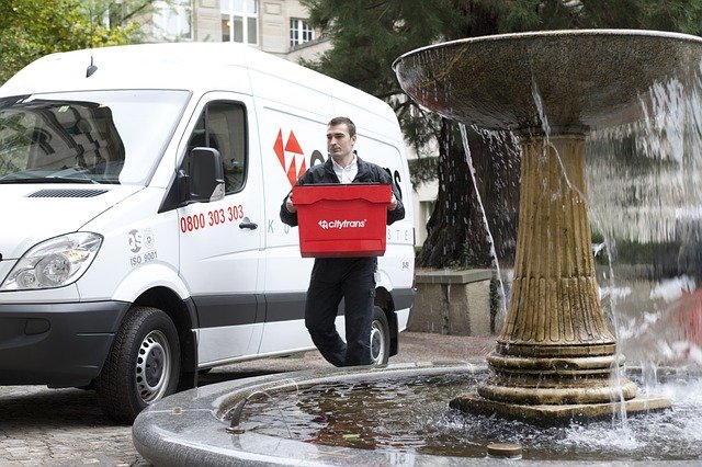 Courier Service